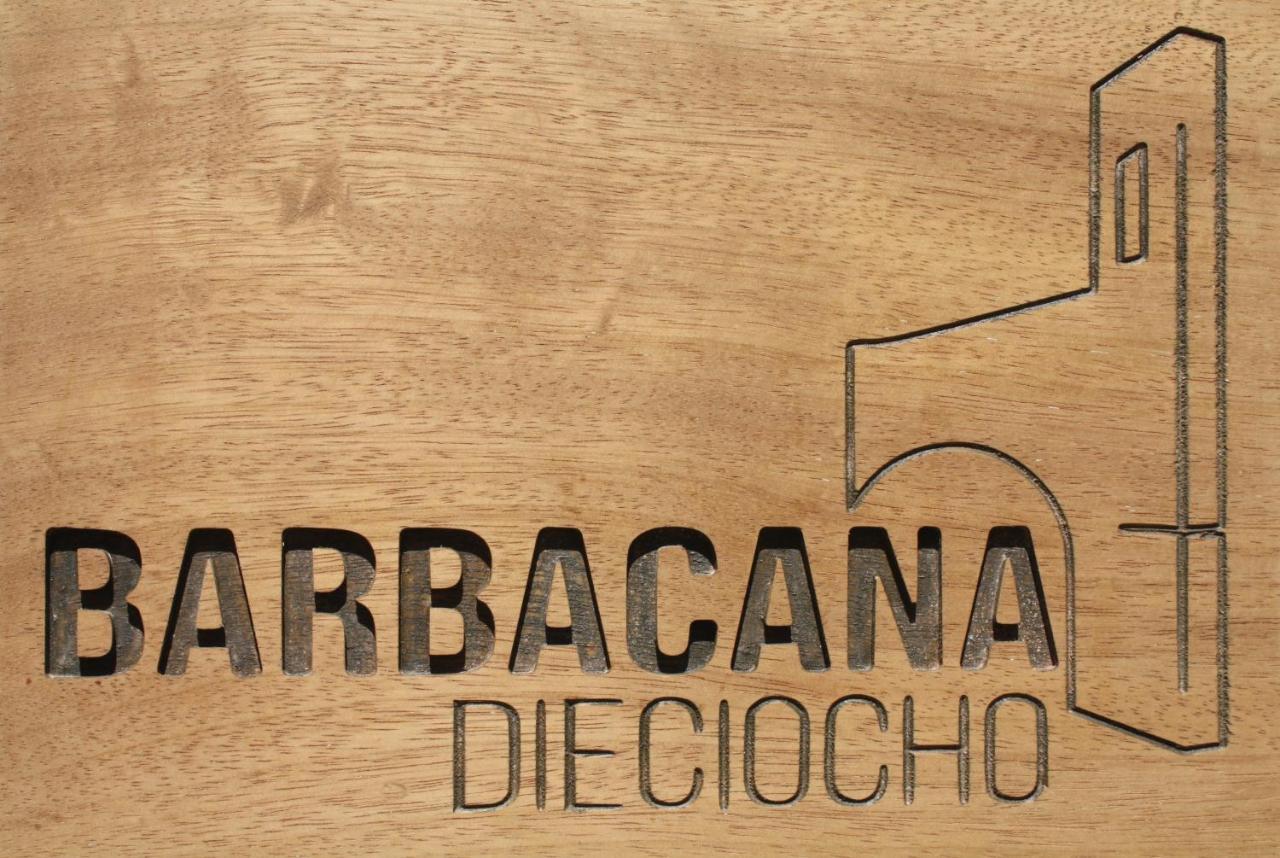 Barbacana, Dieciocho Baeza Exterior photo